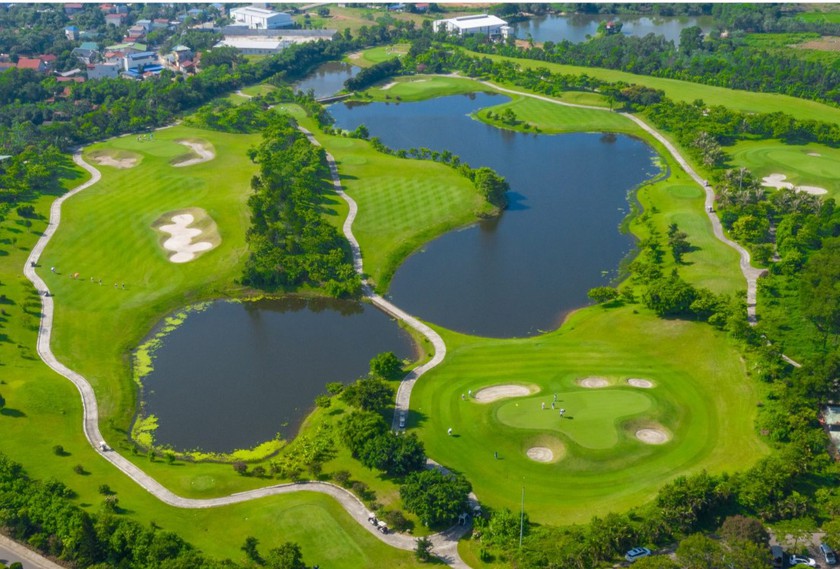 Vi phạm quy định về môi trường, một sân golf  ở Hà Nội  
 bị phạt hơn 345 triệu đồng- Ảnh 1.