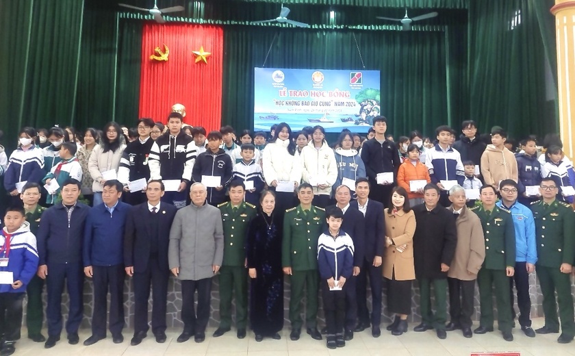 Hội Khuyến học tỉnh Nam Định trao 200 suất học bổng "Học không bao giờ cùng" tặng học sinh, sinh viên vượt khó, hiếu học- Ảnh 2.
