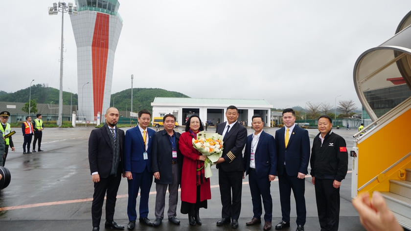 Quảng Ninh: Đón 2 máy bay đầu tiên tham gia Triển lãm máy bay thương mại Comac Airshow - Ảnh 3.