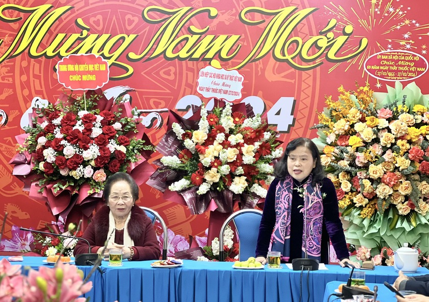 Trung ương Hội Khuyến học Việt Nam chúc mừng các y bác sĩ nhân Ngày Thầy thuốc Việt Nam- Ảnh 7.