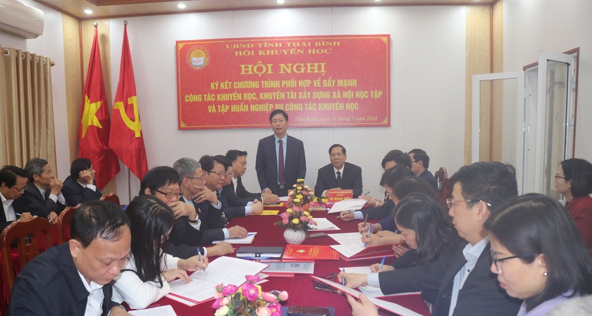 Hội Khuyến học tỉnh Thái Bình tăng cường phối hợp với các tổ chức, sở, ngành đẩy mạnh công tác khuyến học- Ảnh 1.