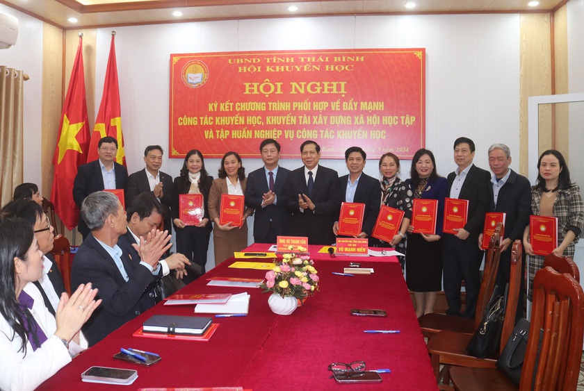 Hội Khuyến học tỉnh Thái Bình tăng cường phối hợp với các tổ chức, sở, ngành đẩy mạnh công tác khuyến học- Ảnh 2.