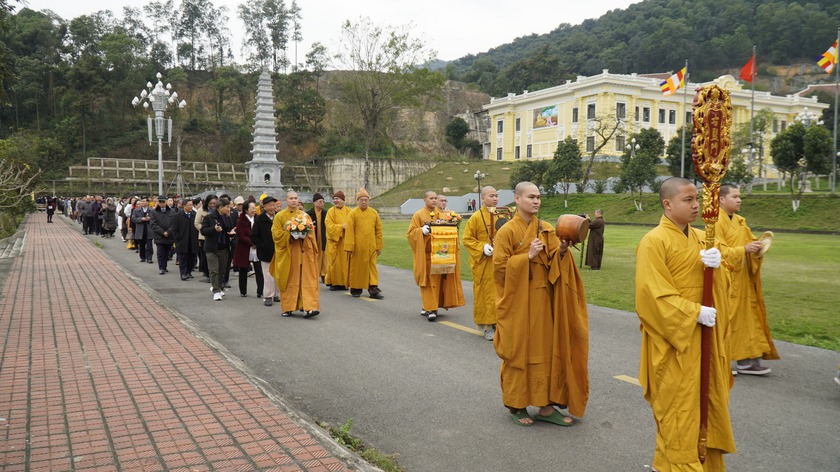 Giáo hội Phật giáo Việt Nam luôn quan tâm đến sự phát triển trí thức Phật giáo, đào tạo tăng tài của đất nước- Ảnh 1.