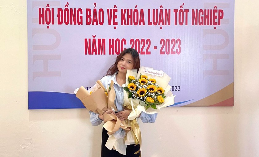 "Thí sinh đặc biệt nhất cả nước" Huỳnh Ngân Giang tiếp tục đỗ Thủ khoa - Ảnh 3.