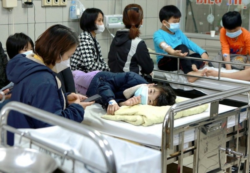 Quảng Ninh: 33 học sinh Tiểu học có biểu hiện đau bụng, buồn nôn sau bữa ăn bán trú- Ảnh 1.