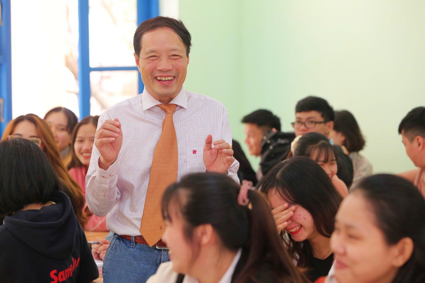 PGS.TS Nguyễn Văn Khánh chia sẻ về kiểm tra, đánh giá theo Chương trình giáo dục phổ thông mới- Ảnh 1.