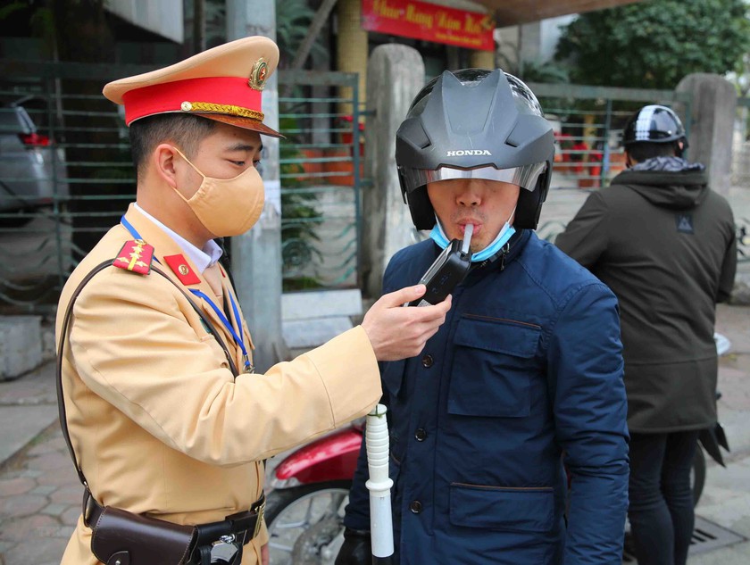 B&aacute;c bỏ th&ocirc;ng tin tăng mức phạt nồng độ cồn- Ảnh 1.