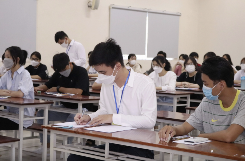 Hơn 96.000 thí sinh đăng ký thi đánh giá năng lực tại Đại học Quốc gia Thành phố Hồ Chí Minh- Ảnh 1.