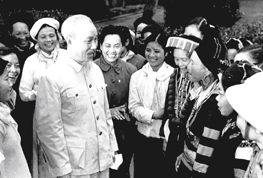 Chủ tịch Hồ Chí Minh dặn dò phụ nữ Việt Nam gắng học tập, phát triển chí khí tự cường, tự lập- Ảnh 1.