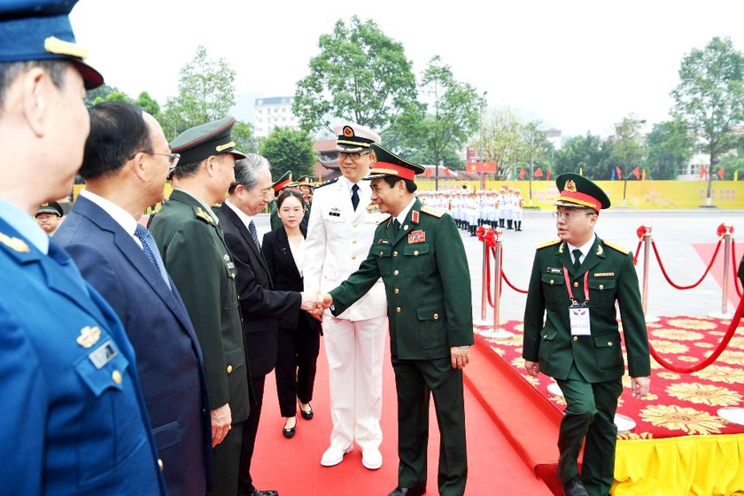 Giao lưu hữu nghị quốc phòng biên giới Việt Nam - Trung Quốc: Thúc đẩy thực chất hợp tác quốc phòng- Ảnh 3.
