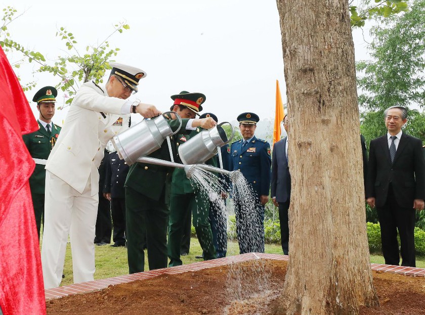 Giao lưu hữu nghị quốc phòng biên giới Việt Nam - Trung Quốc: Thúc đẩy thực chất hợp tác quốc phòng- Ảnh 8.