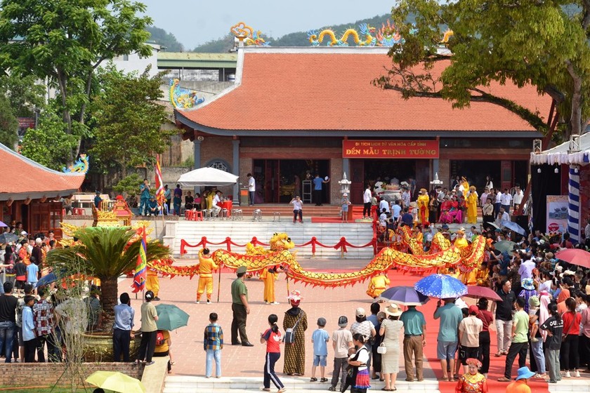Lào Cai khai hội đền Mẫu Trịnh Tường năm 2024- Ảnh 1.
