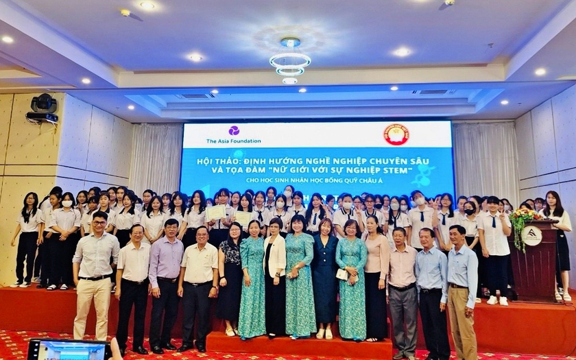 Quỹ Châu Á trao tặng 101 suất học bổng cho nữ sinh Cần Thơ vượt khó- Ảnh 2.