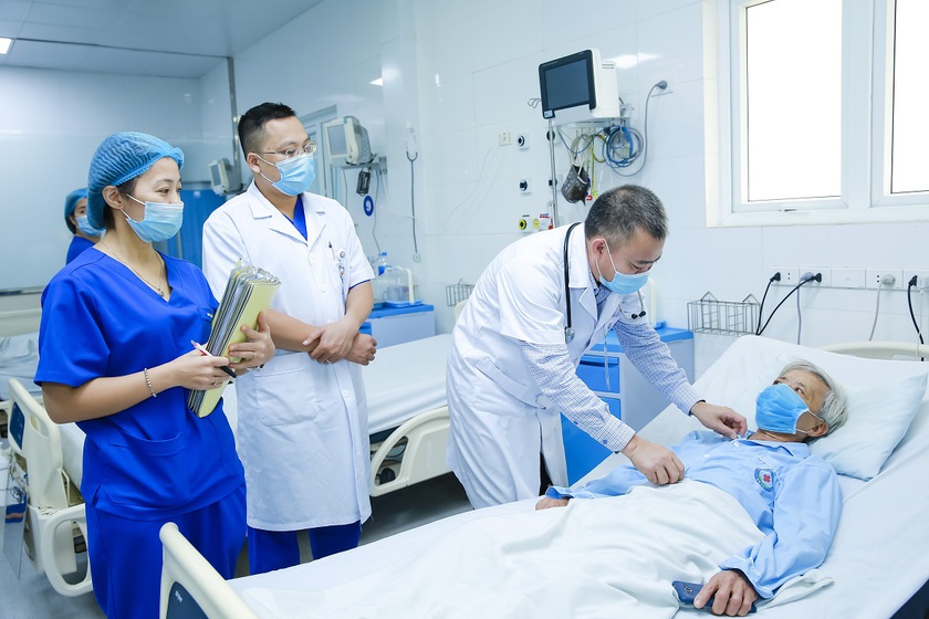 Bộ Y tế yêu cầu các bệnh viện đảm bảo công tác cấp cứu dịp nghỉ lễ 30/4-1/5- Ảnh 1.