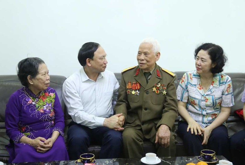 Quảng Ninh: Tặng quà tri ân các cựu chiến binh tham gia Chiến dịch Điện Biên Phủ- Ảnh 1.