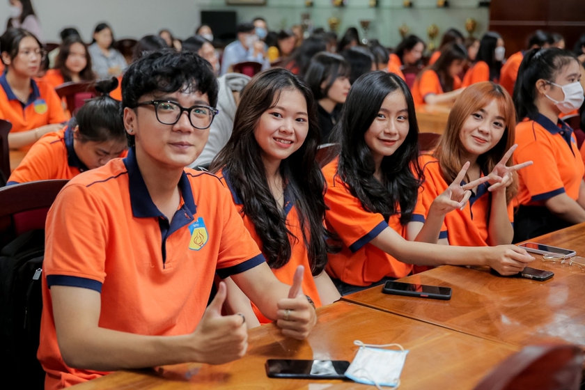 Trường Đại học Công nghệ Thành phố Hồ Chí Minh công bố điểm chuẩn xét tuyển học bạ- Ảnh 1.