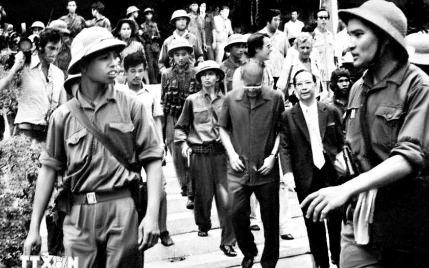 Bộ ảnh tư liệu quý về Chiến dịch Hồ Chí Minh lịch sử- Ảnh 14.
