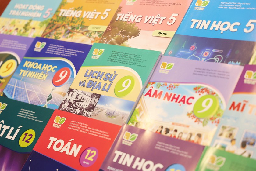 Nhà xuất bản Giáo dục Việt Nam giảm giá sách giáo khoa- Ảnh 2.