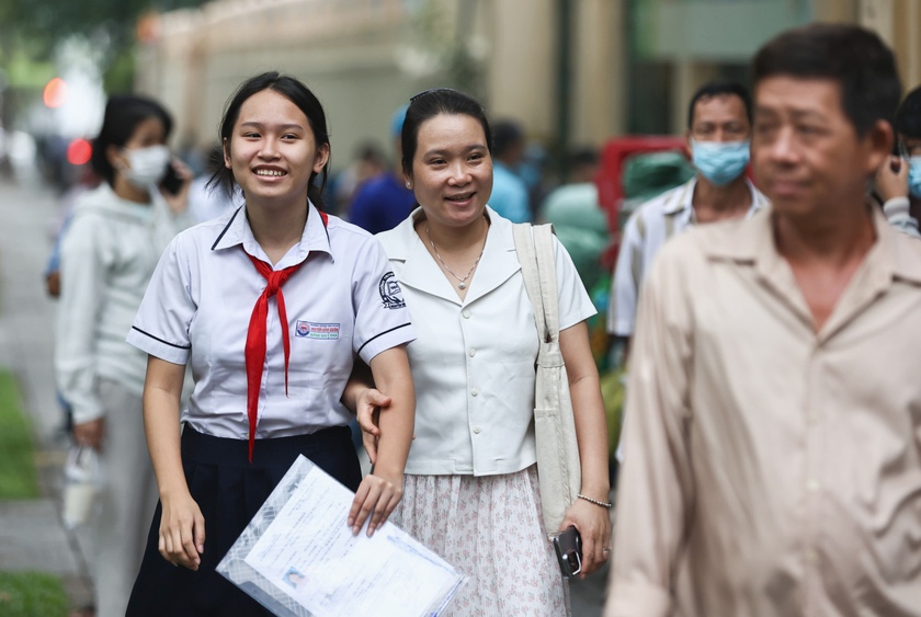 Sở Giáo dục và Đào tạo Thành phố Hồ Chí Minh đề xuất tiếp tục miễn học phí cho học sinh trung học cơ sở- Ảnh 1.