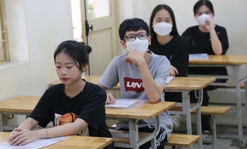 Hà Nội công bố số lượng học sinh đăng ký nguyện vọng vào lớp 10 năm học 2024-2025- Ảnh 1.