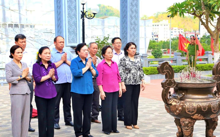 Chủ tịch Hội Khuyến học Việt Nam thăm và làm việc với Hội Khuyến học tỉnh Sơn La- Ảnh 4.