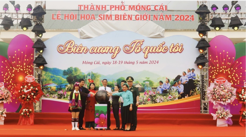 Quảng Ninh: Rộn ràng Lễ hội hoa sim biên giới Móng Cái 2024- Ảnh 1.
