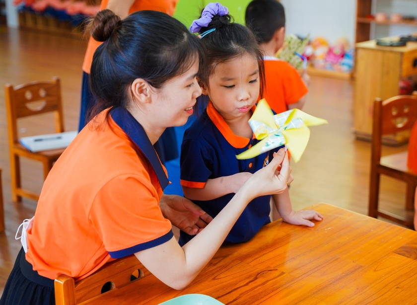 Trường mầm non ở Thành phố Hồ Chí Minh được giữ trẻ trong dịp hè- Ảnh 1.