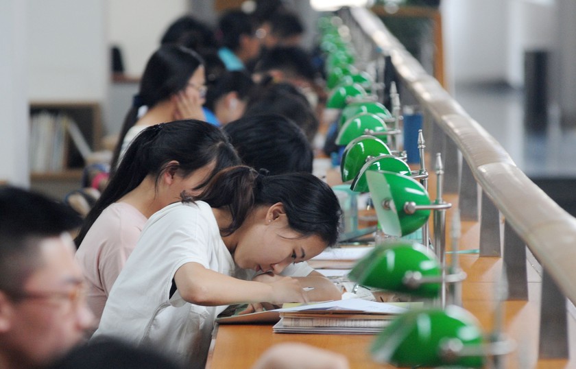 13,42 triệu thí sinh Trung Quốc đăng ký thi đại học- Ảnh 1.