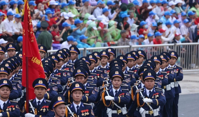 Hơn 12.000 người tham gia Lễ diễu binh, diễu hành kỷ niệm 70 năm Chiến thắng Điện Biên Phủ- Ảnh 9.