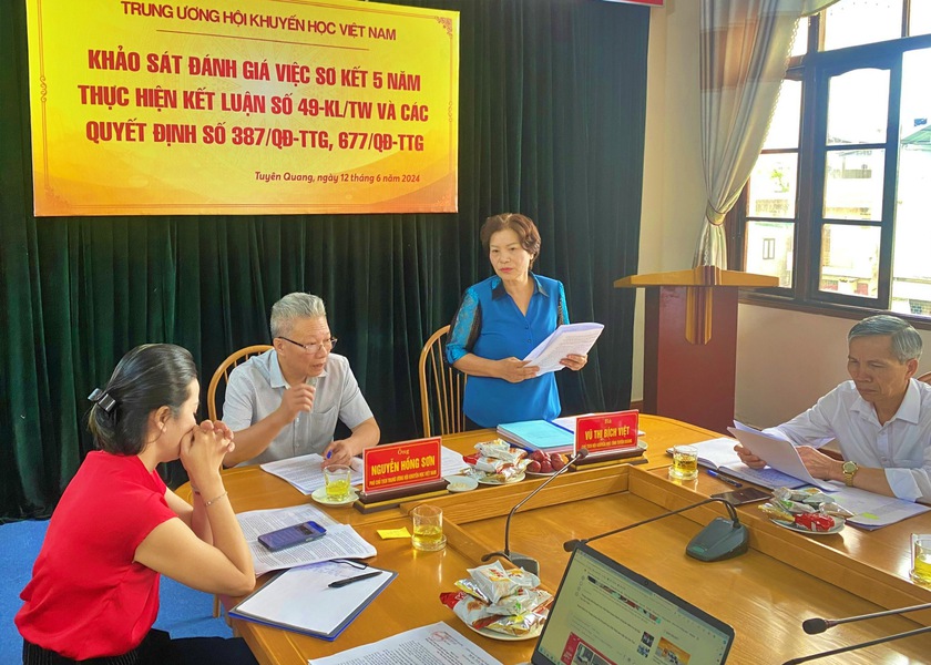 Đoàn khảo sát đánh giá của Hội Khuyến học Việt Nam làm việc tại Tuyên Quang- Ảnh 2.