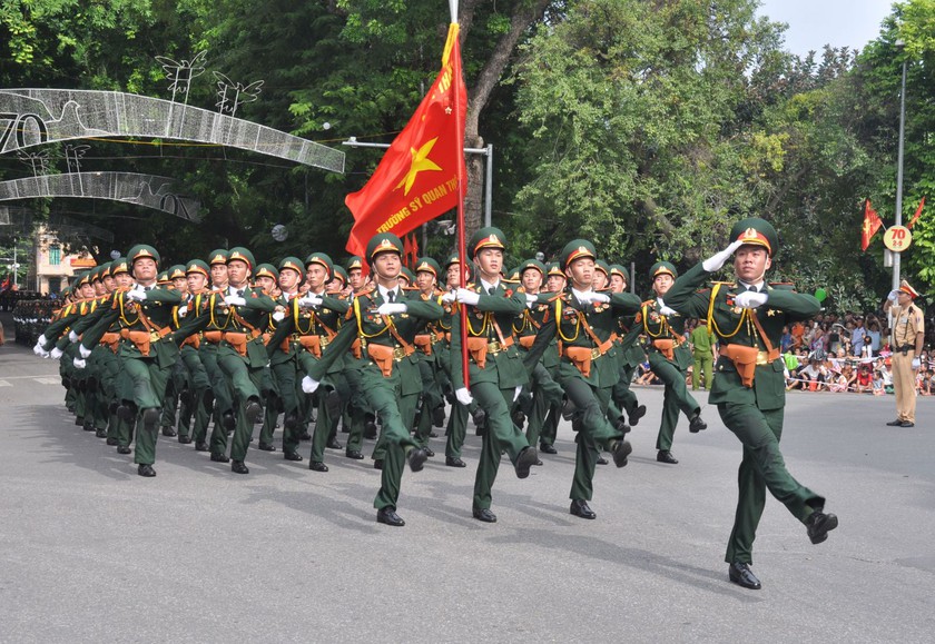 Bảng lương dự kiến của sĩ quan quân đội từ 1/7/2024- Ảnh 1.