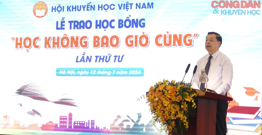 Hội Khuyến học Việt Nam trao học bổng, vinh danh 463 người “Học không bao giờ cùng”- Ảnh 3.