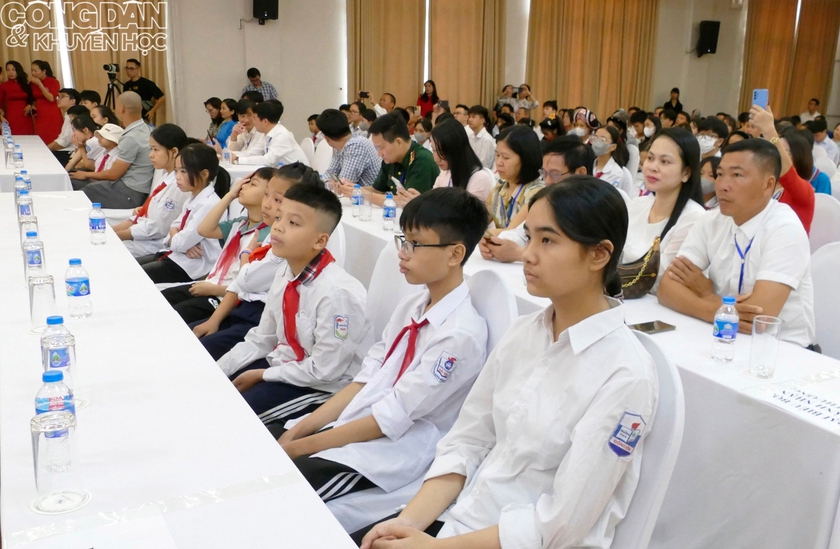 Hội Khuyến học Việt Nam trao học bổng, vinh danh 463 người “Học không bao giờ cùng”- Ảnh 14.