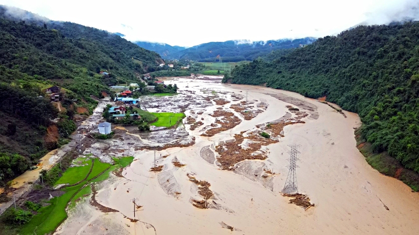 Tang thương lũ quét Mường Pồn, Điện Biên- Ảnh 2.