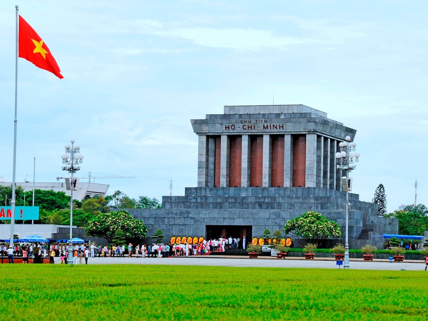 Lăng Chủ tịch Hồ Chí Minh mở cửa trở lại từ 13/8/2024- Ảnh 1.