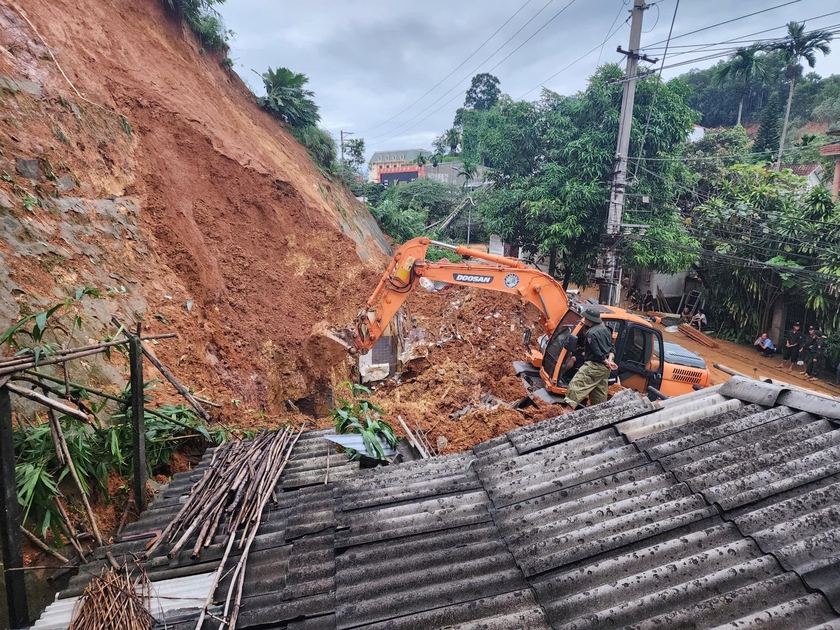 Yên Bái tiếp tục cho học sinh nghỉ học đến hết ngày 14/9 để phòng, tránh mưa lũ - Ảnh 1.