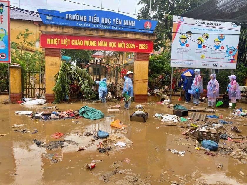 Hội Khuyến học Việt Nam kêu gọi ủng hộ giáo viên và học sinh thiệt hại do bão số 3 Yagi - Ảnh 3.