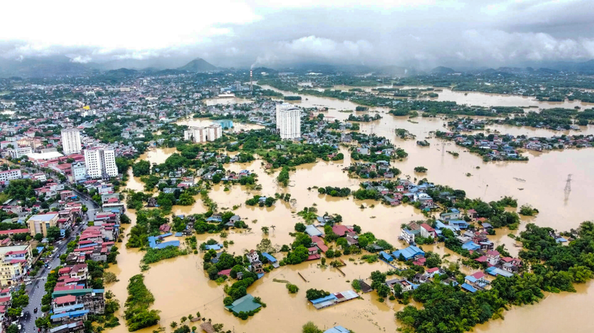 Thủ tướng chỉ đạo chủ động ứng phó mưa lũ gây nguy cơ ngập lụt do bão - Ảnh 1.