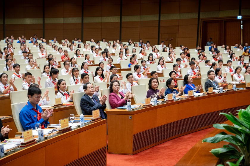 Phiên họp giả định "Quốc hội trẻ em": Chất  vấn về bạo lực học đường và tác hại thuốc lá - Ảnh 5.