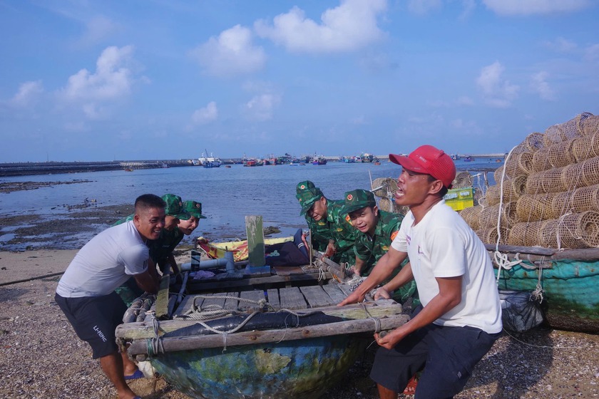 Thủ tướng chỉ đạo: Chủ động phòng ngừa, ứng phó ở mức cao nhất với siêu bão số 3 - Ảnh 2.