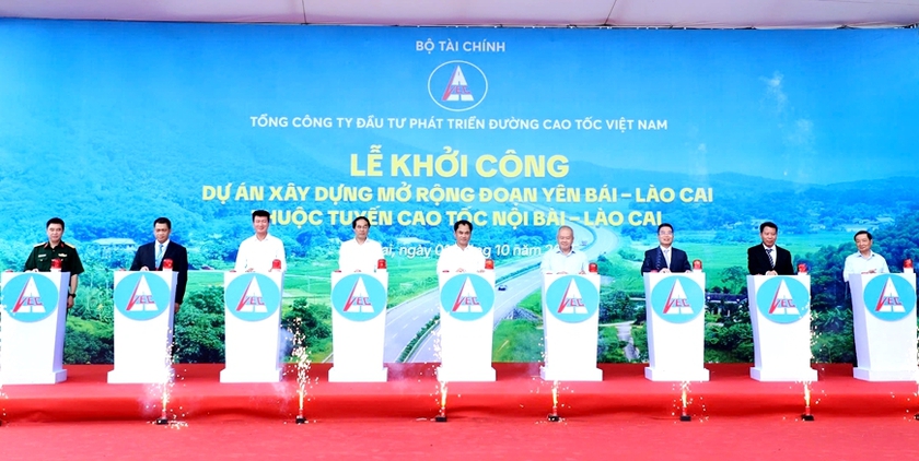 Khởi công dự án mở rộng đoạn Yên Bái - Lào Cai thuộc cao tốc Nội Bài - Lào Cai - Ảnh 1.