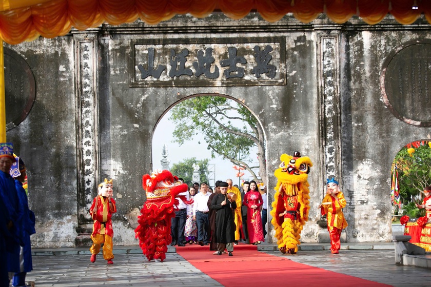 Hải Phòng: Lễ cáo yết mở hội mùa Thu Côn Sơn - Kiếp Bạc năm 2025 - Ảnh 1.
