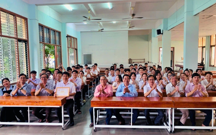 Trao kỷ niệm chương vì sự nghiệp khuyến học và hợp tác du học Nhật Bản - Ảnh 5.