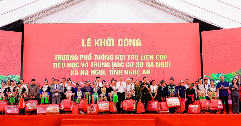 Tổng Bí thư Tô Lâm dự lễ khởi công trường phổ thông nội trú liên cấp ở Nghệ An - Ảnh 6.