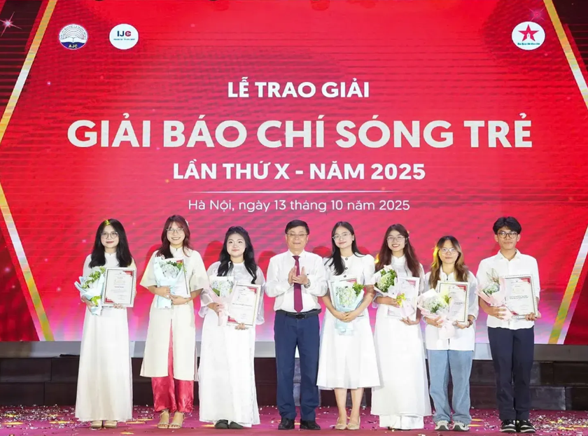 Sóng trẻ 2025 - Một thập kỷ vun đắp tài năng báo chí trẻ - Ảnh 1.