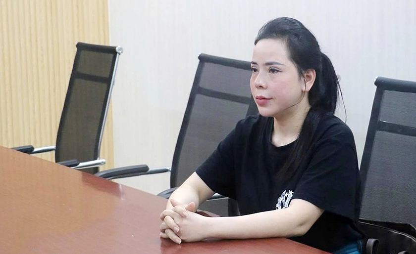 Bắt đối tượng giả danh khám bệnh miễn phí để bán thực phẩm chức năng giá cao - Ảnh 2.
