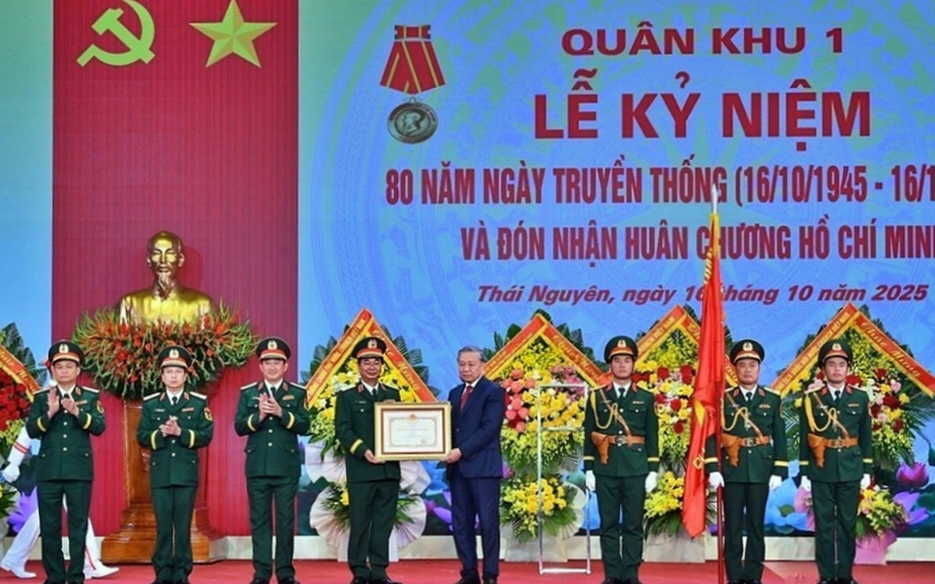 Tổng Bí thư Tô Lâm dự Lễ kỷ niệm 80 năm Ngày truyền thống LLVT Quân khu 1 - Ảnh 4.