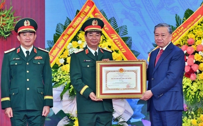 Tổng Bí thư Tô Lâm dự Lễ kỷ niệm 80 năm Ngày truyền thống LLVT Quân khu 1 - Ảnh 3.