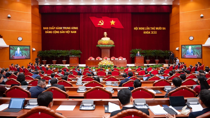Bộ Chính trị, Ban Bí thư quản lý, trực tiếp quyết định một số nội dung trong công tác cán bộ - Ảnh 1.