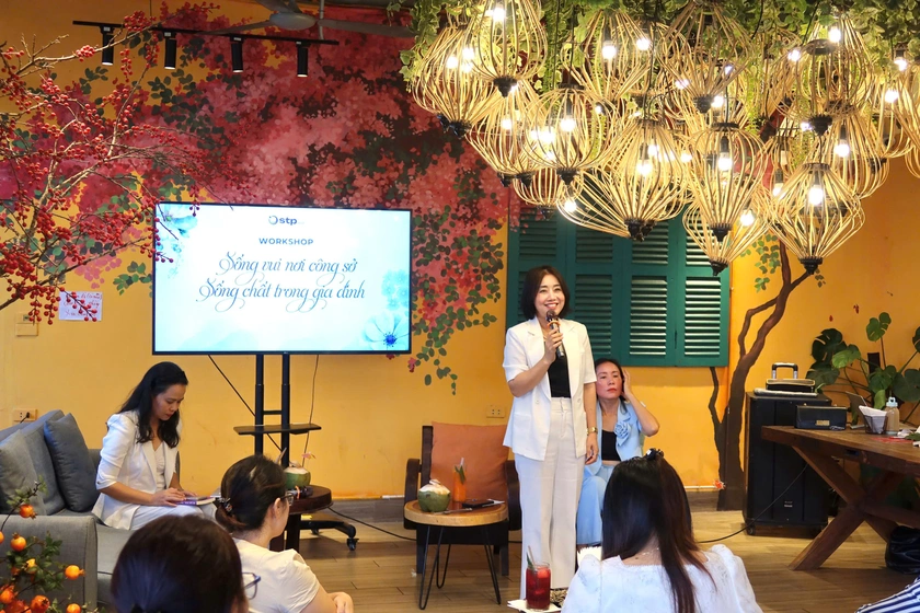Phụ nữ công sở bật khóc vì lần đầu dám nói ra sự thật tại talkshow 20/10 - Ảnh 5.